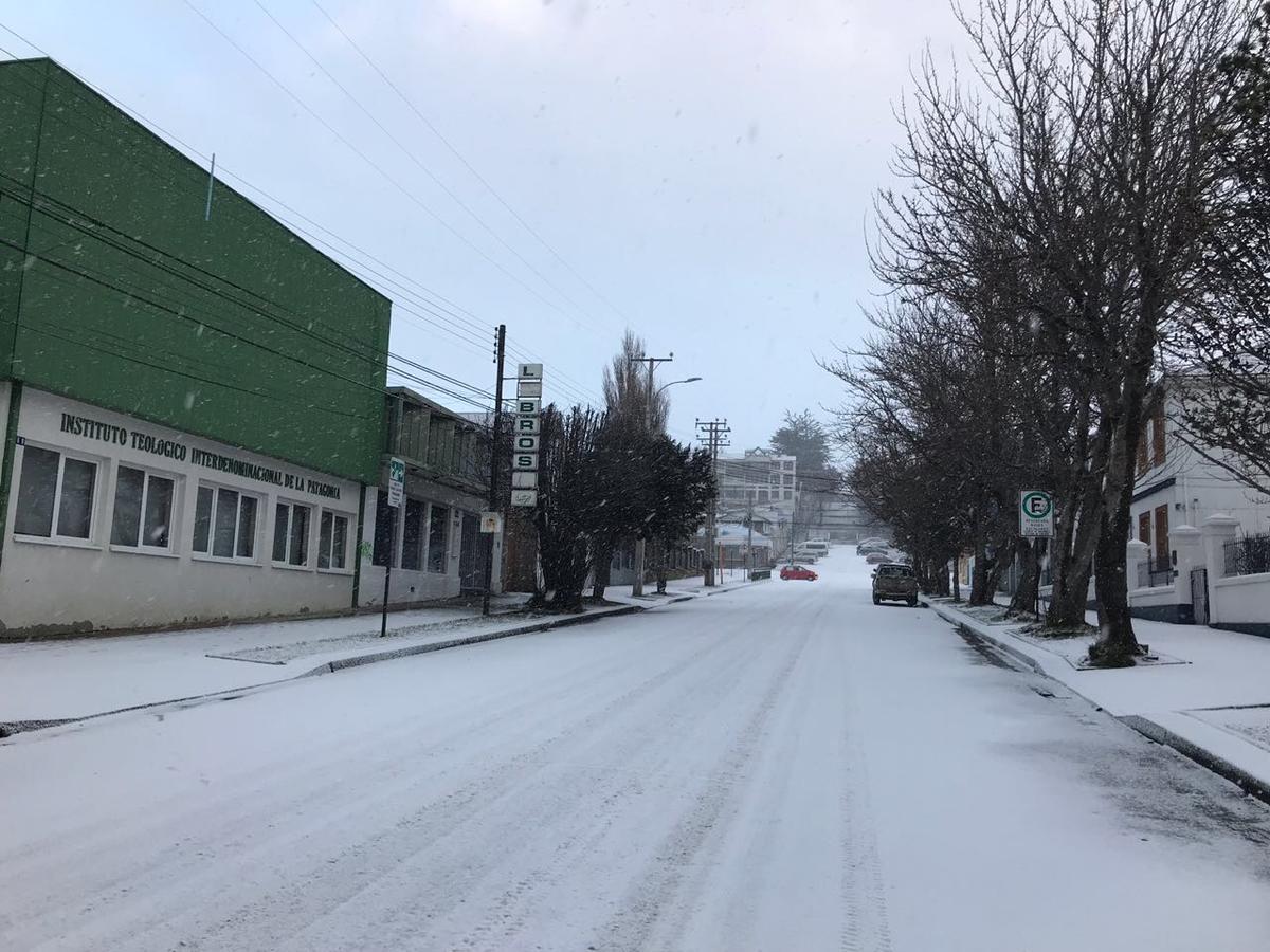 Hostal Chalet Las Violetas Пунта-Аренас Экстерьер фото